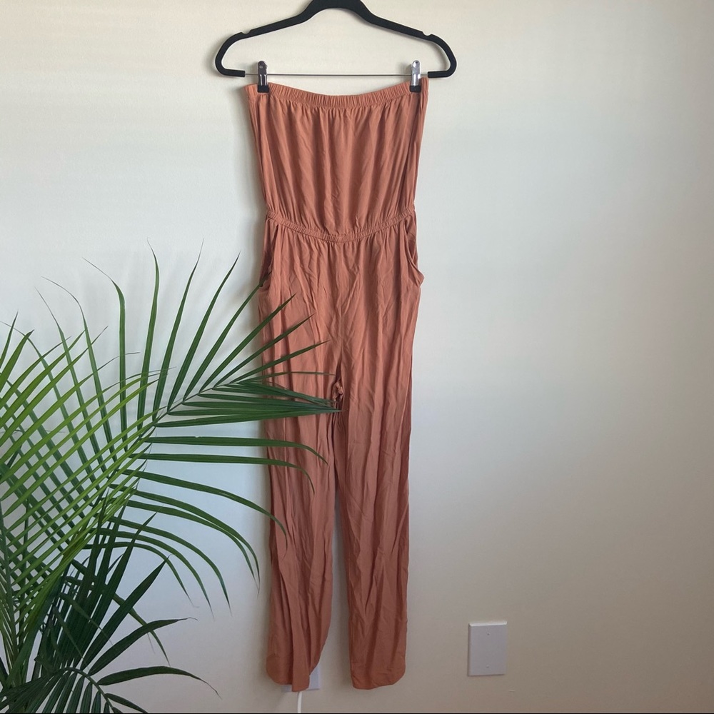 CORAL STRAPLESS ROMPER - Picture 2 of 3